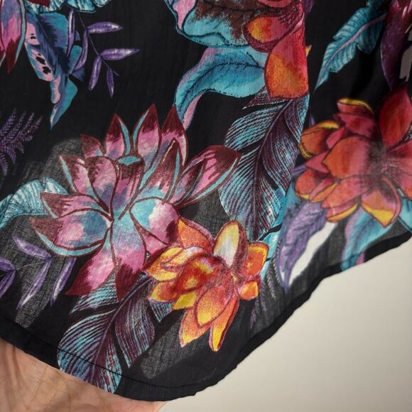 NWT KikiSol Womens M Black Floral Cotton Shirt Button Down Boho Resort Vacation - Picture 12 of 15